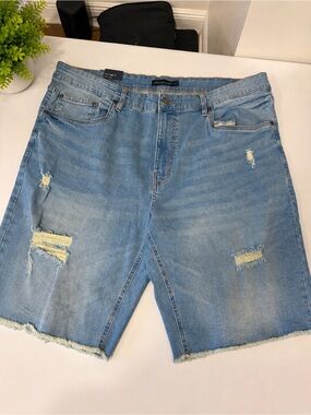 Distressed Light Blue Men's Denim Shorts
